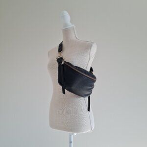 Rebecca Minkoff Bree Belt Bum Bag Fanny Pack Pebbled Leather Black Zip Crossbody